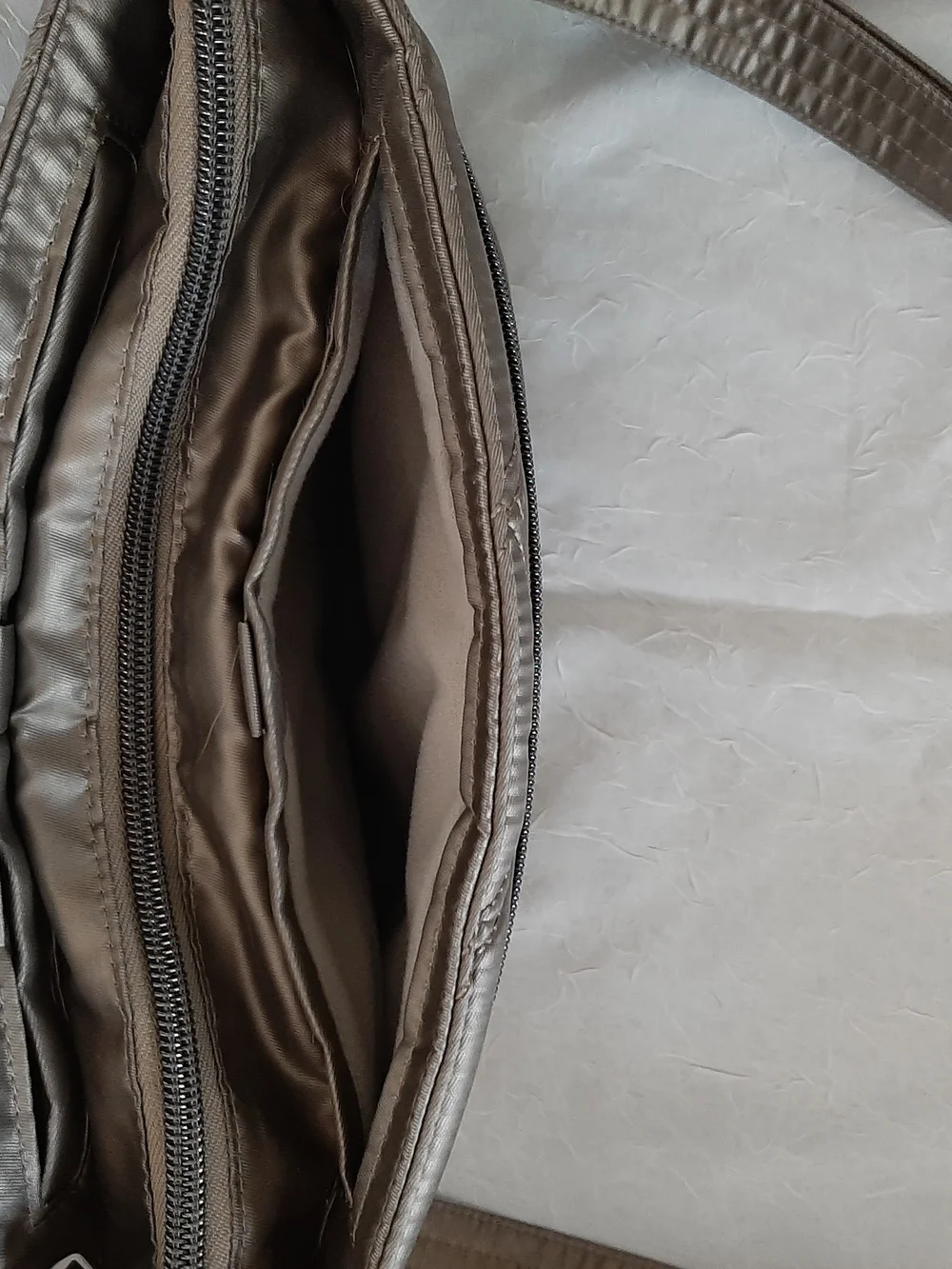 lug Dazzle Metallic Olive Green Shoulder Crossbody Zipper+ Pockets Purse Bag. - Picture 8 of 14